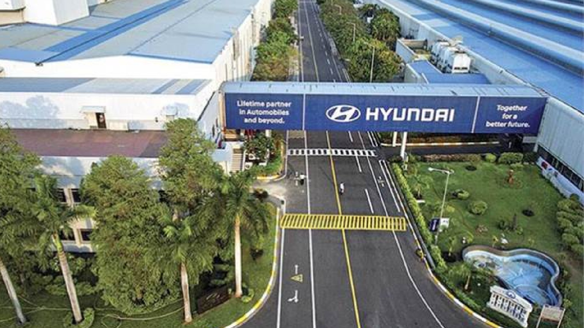 Hyundai Shuts Down Chennai Factory After Workers Protests Find Out Why